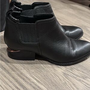 Elegant Black Ankle Boots
